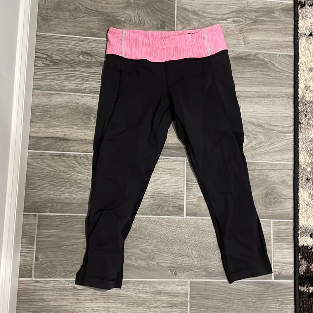 Lululemon capri yoga pants size 4